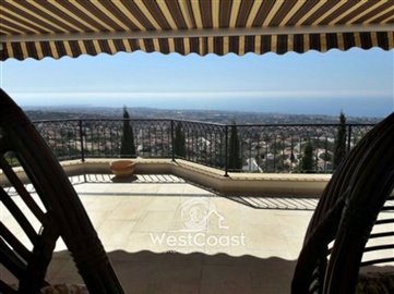 36340-luxury-villa-with-stunning-sea-views-in