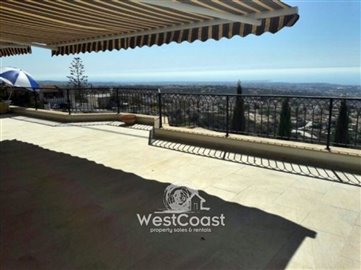 36341-luxury-villa-with-stunning-sea-views-in