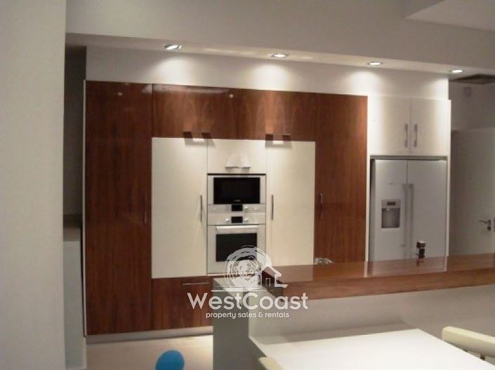 Image No.5-6 Bed Villa for sale