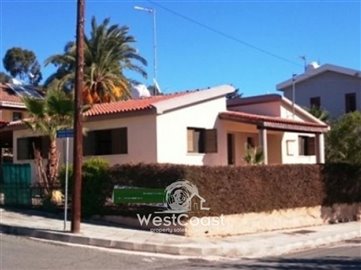 37539-for-sale-2-bungalows-of-2-bedrroms-each