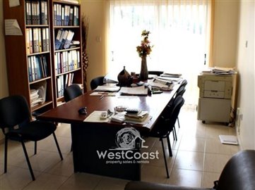 50587-business-building-offices-in-anavargos-