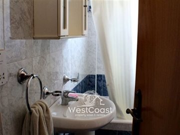 50591-business-building-offices-in-anavargos-