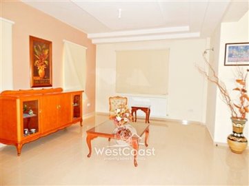 66328-4-bedroom-villa-house-with-a-poolfull