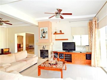 66329-4-bedroom-villa-house-with-a-poolfull