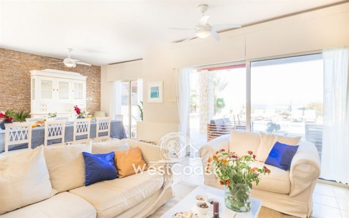 Image No.6-8 Bed Villa for sale