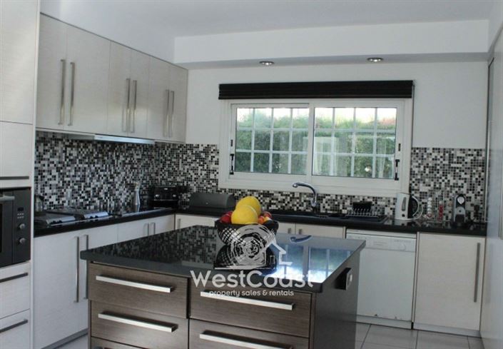 Image No.3-Villa de 5 chambres à vendre à Kato Paphos