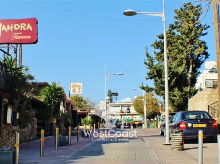 Image No.4-Commercial de 2 chambres à vendre à Kato Paphos