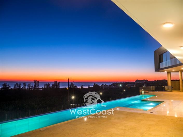 Image No.3-5 Bed Villa for sale