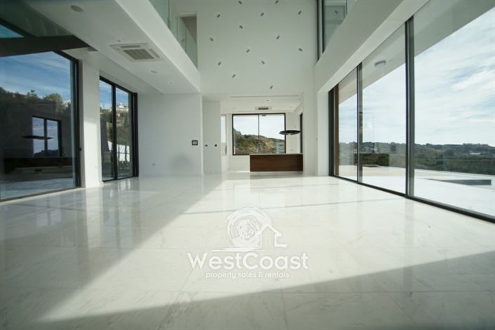 Image No.4-5 Bed Villa for sale