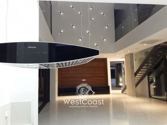 Image No.5-5 Bed Villa for sale