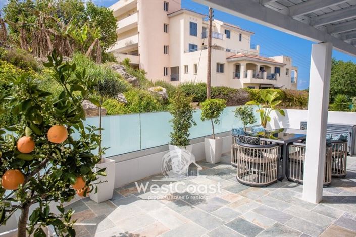 Image No.4-30 Bed Commercial for sale