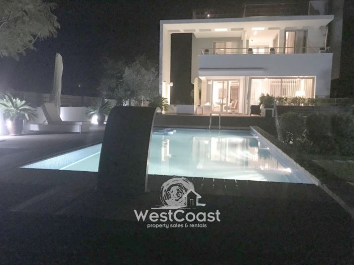 Image No.7-Villa de 4 chambres à vendre à Lachi