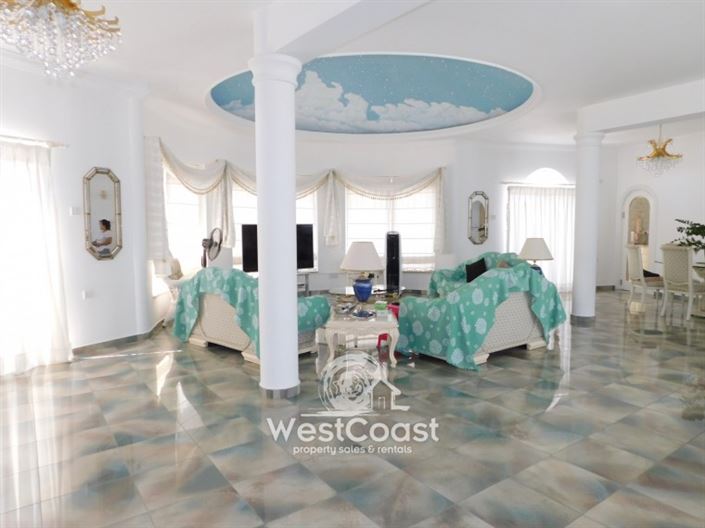 Image No.6-5 Bed Villa for sale