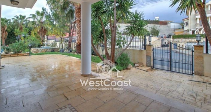 Image No.1-5 Bed Villa for sale