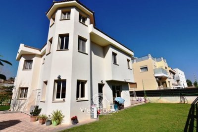 124963-detached-villa-for-sale-in-columbiaful
