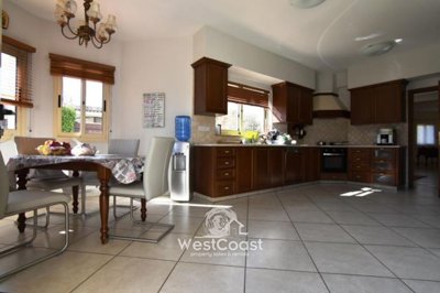 124960-detached-villa-for-sale-in-columbiaful