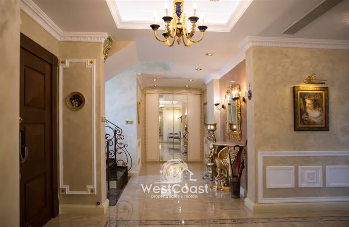 Image No.4-6 Bed Villa for sale