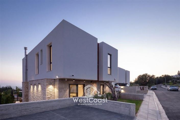 Image No.2-3 Bed Villa for sale