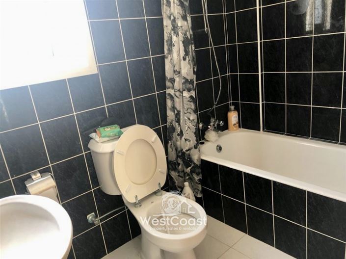 Image No.9-2 Bed Townhouse for sale