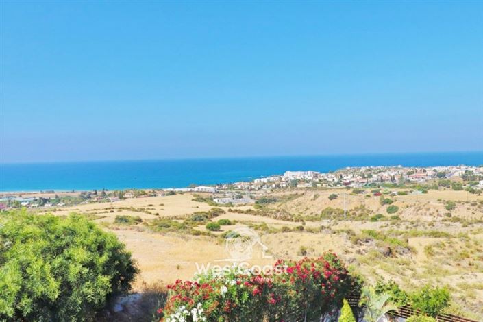 Image No.3-Villa de 5 chambres à vendre à Peyia