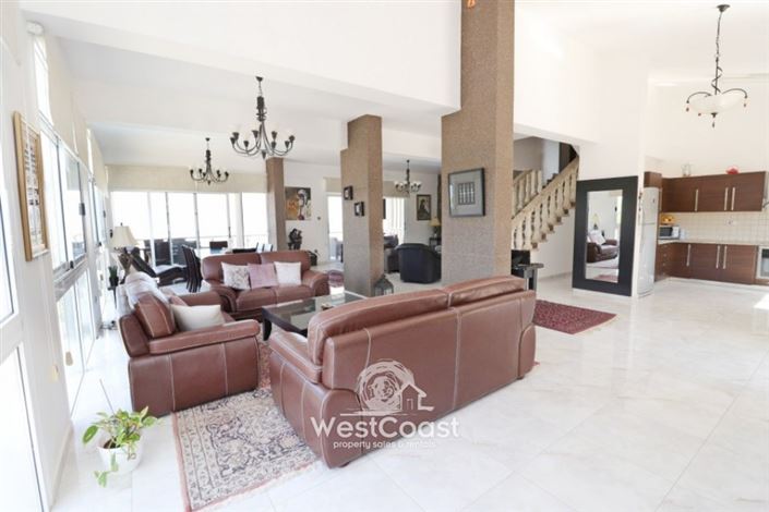 Image No.4-Villa de 5 chambres à vendre à Peyia