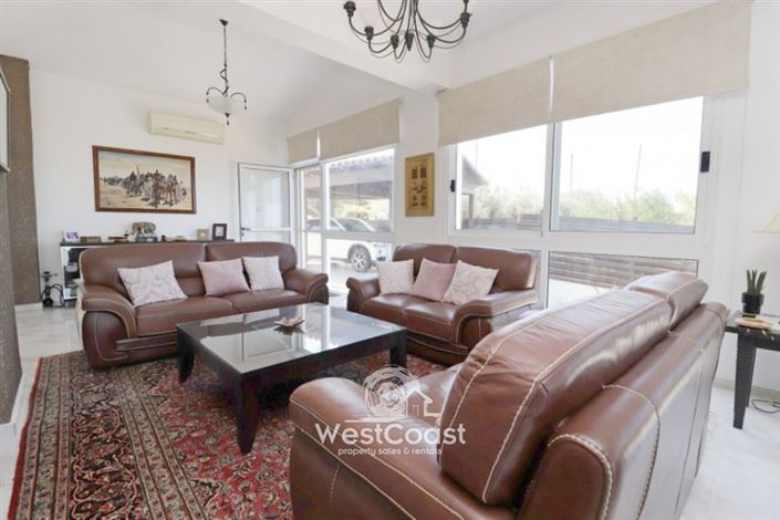 Image No.6-Villa de 5 chambres à vendre à Peyia