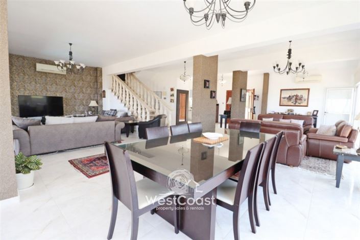 Image No.9-Villa de 5 chambres à vendre à Peyia