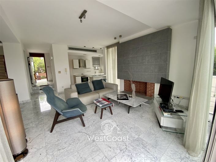 Image No.2-Villa de 4 chambres à vendre à Lachi