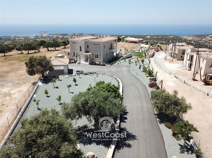 Image No.10-4 Bed Villa for sale