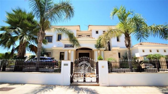 Image No.1-5 Bed Villa for sale
