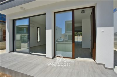 152258-detached-villa-for-sale-in-mesoyifull