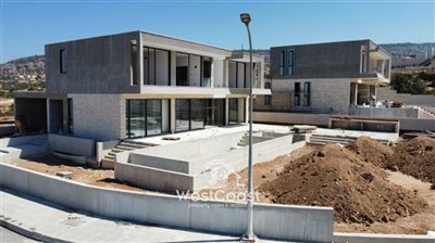 154097-detached-villa-for-sale-in-peyiafull