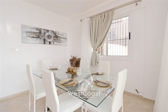 Image No.8-Villa de 5 chambres à vendre à Peyia