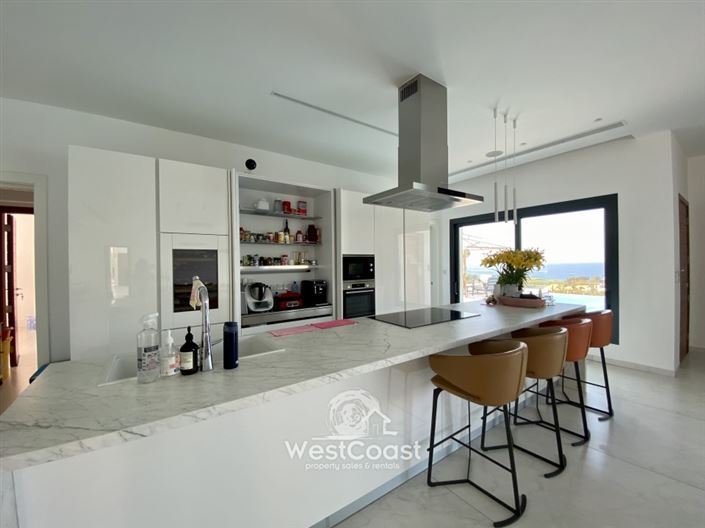 Image No.10-5 Bed Villa for sale