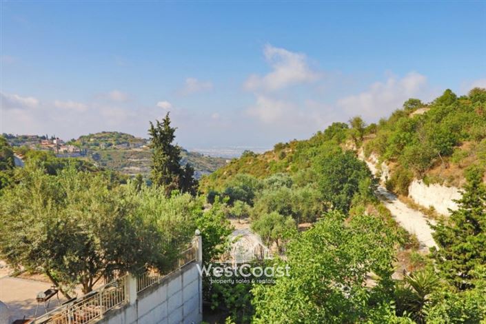 Image No.4-Villa de 3 chambres à vendre à Tsada