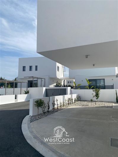 Image No.10-4 Bed Villa for sale