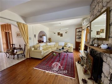158499-detached-villa-for-sale-in-peyiafull