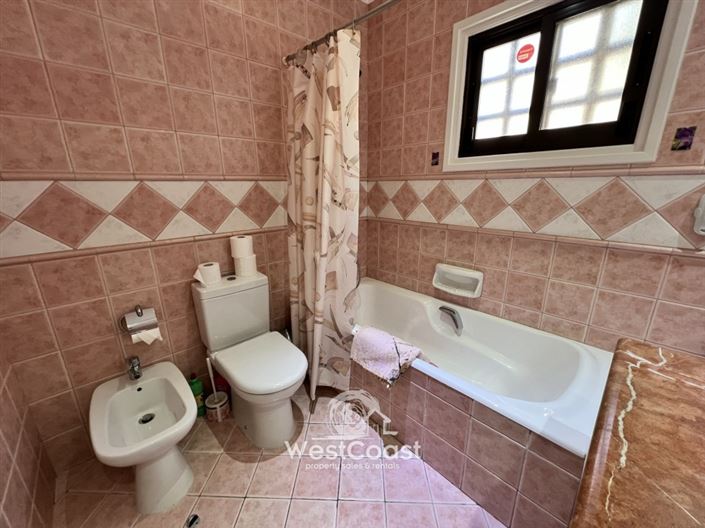 Image No.10-4 Bed Villa for sale