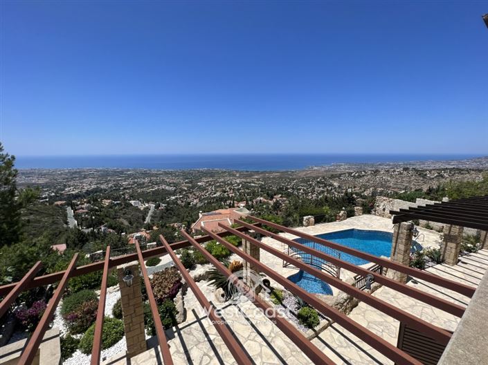 Image No.2-4 Bed Villa for sale