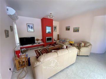 163347-bungalow-for-sale-in-peyiafull
