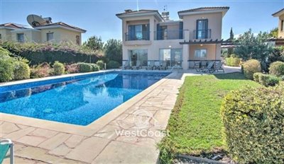 164423-detached-villa-for-sale-in-latchifull