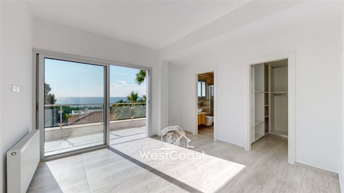 Image No.10-Villa de 5 chambres à vendre à Kissonerga