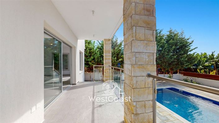 Image No.3-Villa de 5 chambres à vendre à Kissonerga