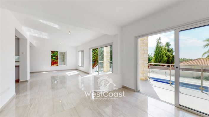 Image No.5-Villa de 5 chambres à vendre à Kissonerga