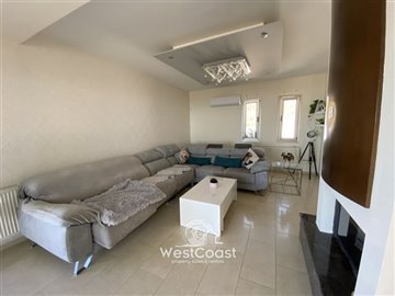166328-bungalow-for-sale-in-mesa-choriofull