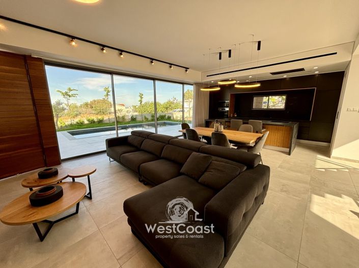 Image No.5-3 Bed Villa for sale