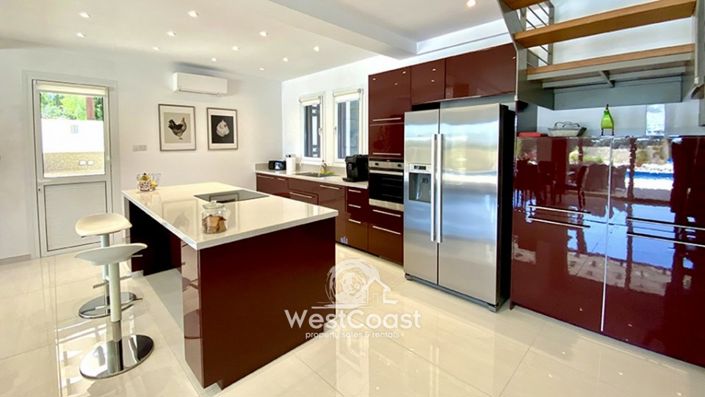 Image No.7-4 Bed Villa for sale