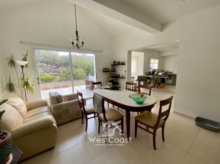 Image No.2-4 Bed Villa for sale