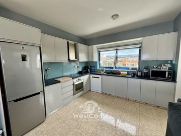 170630-apartment-for-sale-in-universalfull