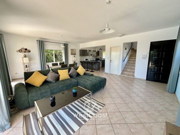 170736-detached-villa-for-sale-in-coral-bayfu